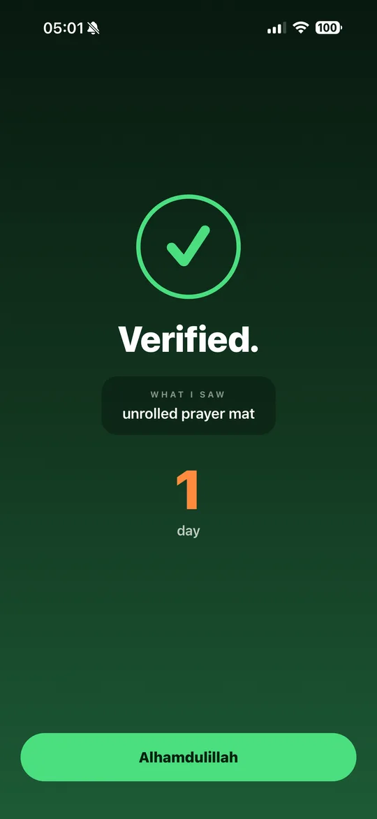 Bedless Fajr success screen: Verified, what I saw: unrolled prayer mat, 1 day